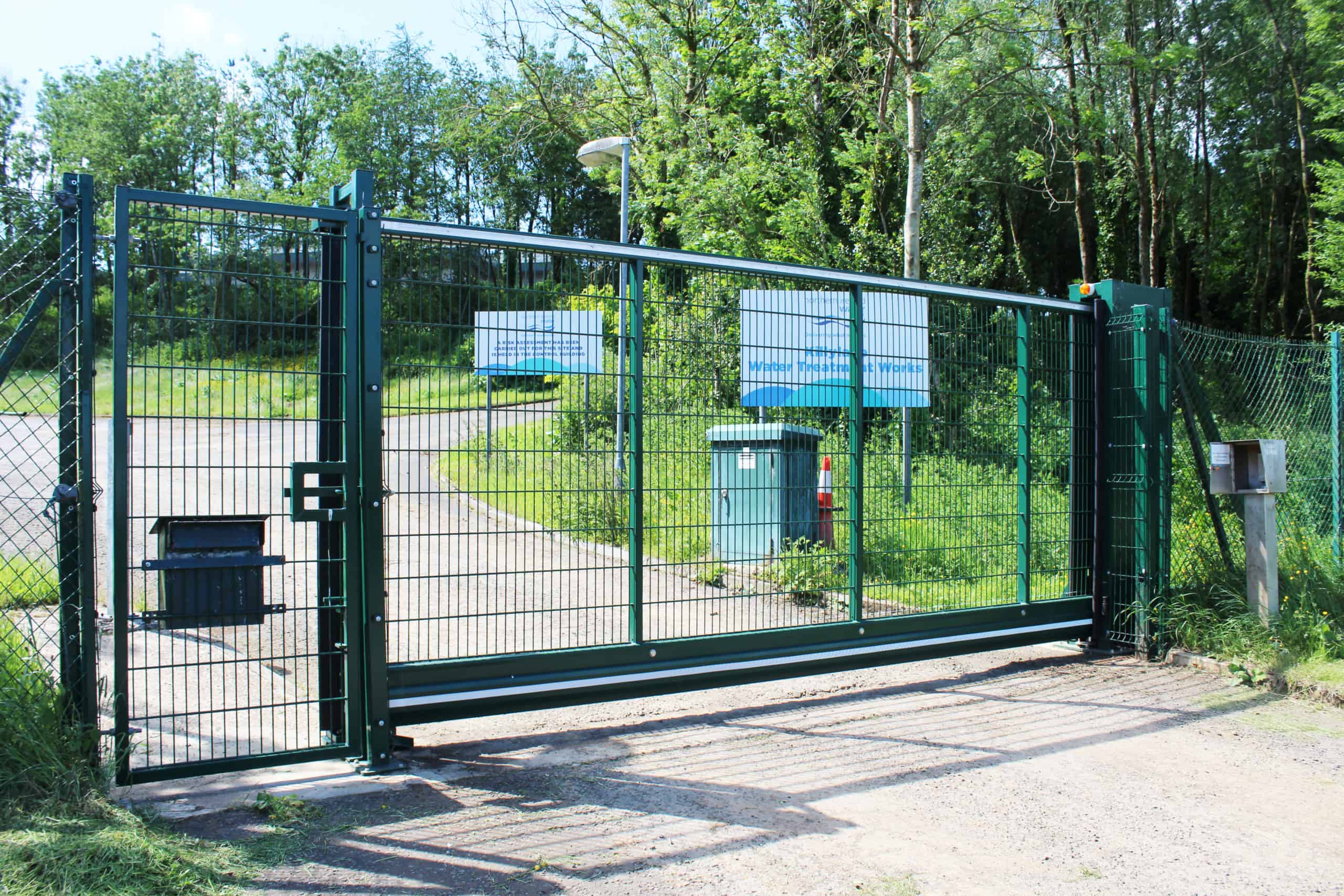SafeGlide2 Cantilever Sliding Gate Sliding Gate installation