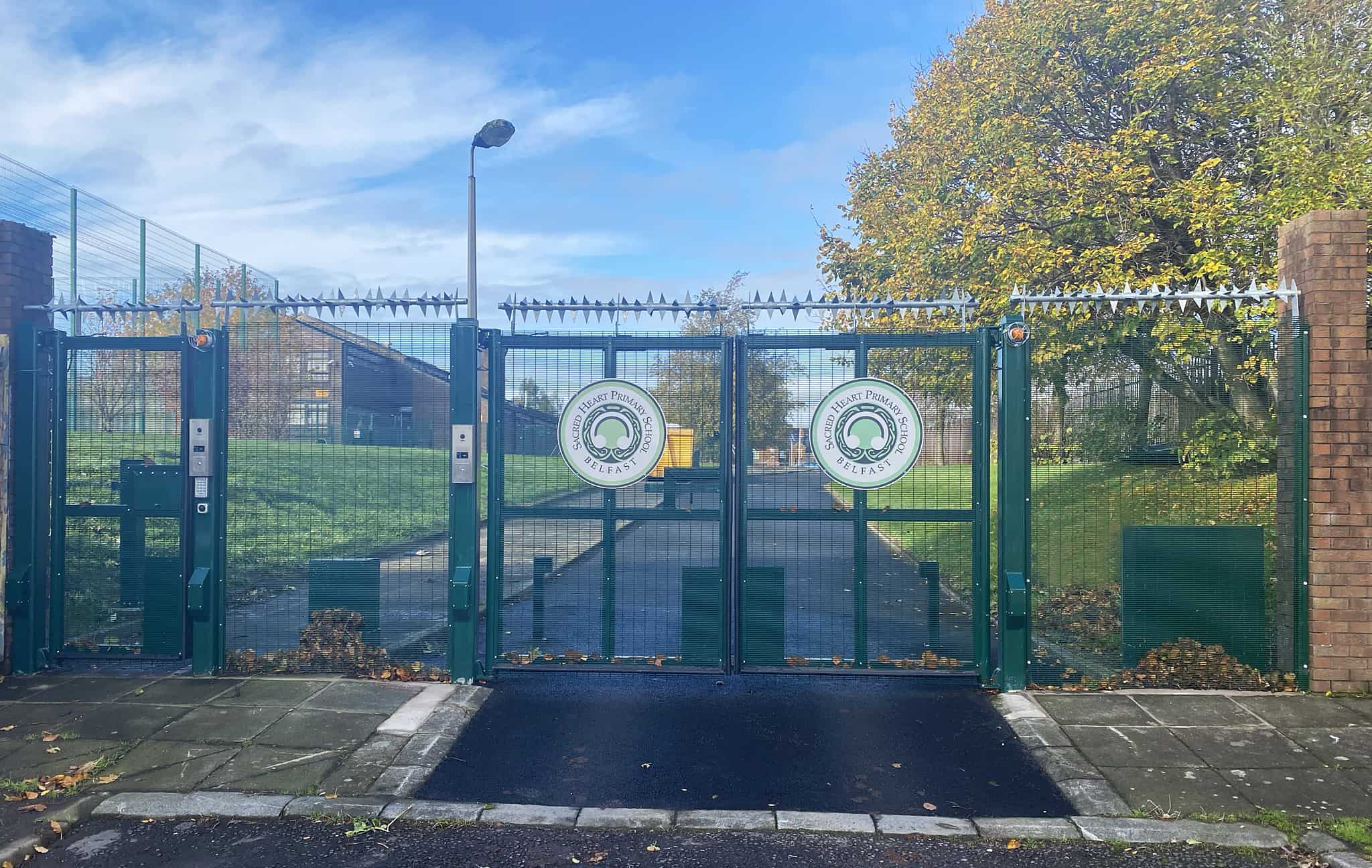 Swing Gates Breezemount Saracen Swing Gates